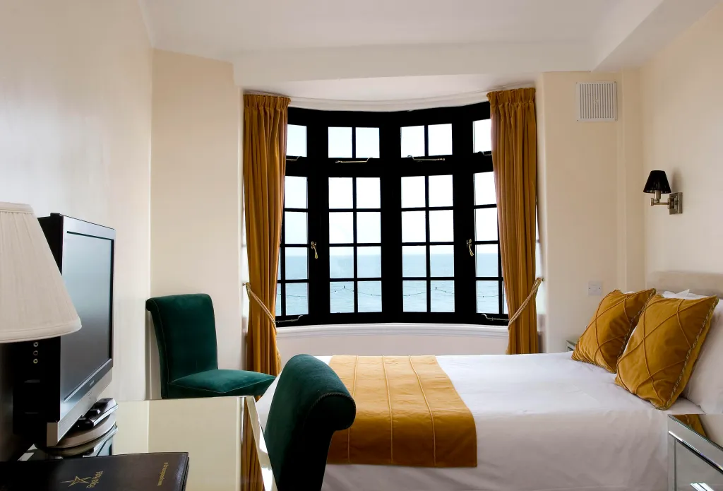 Room 4