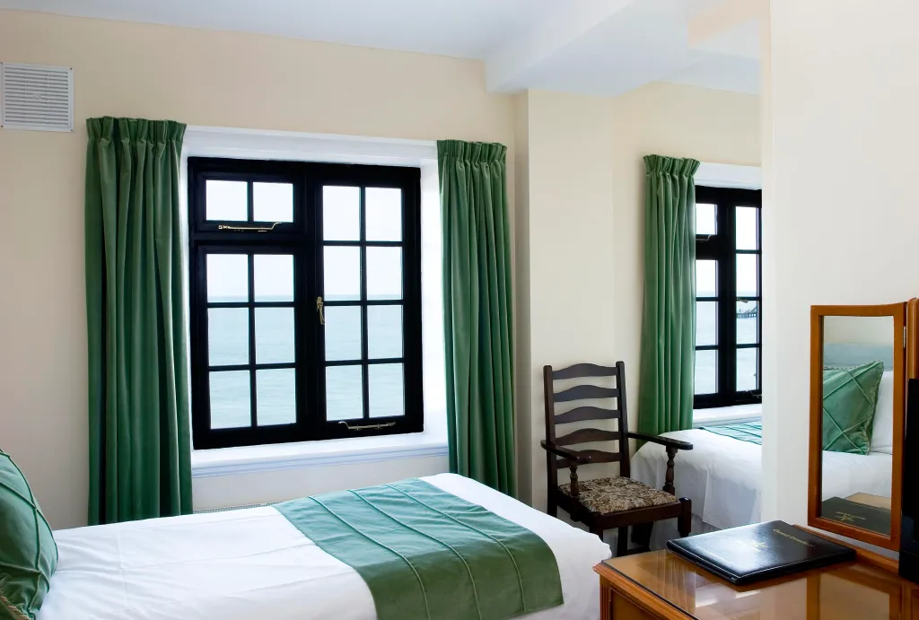 Room 8