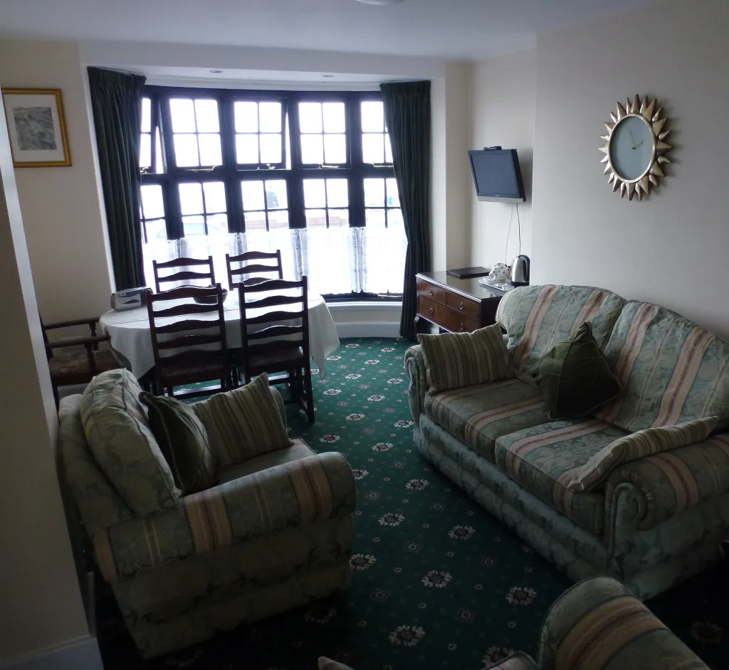 The Travers Suite